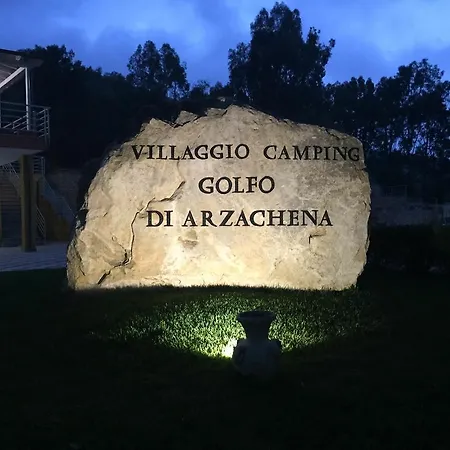 شقة فندقية Villaggio Golfo Di Arzachena 3*