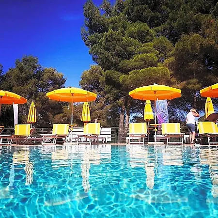 Villaggio Golfo Di Arzachena Lejlighedshotel Cannigione